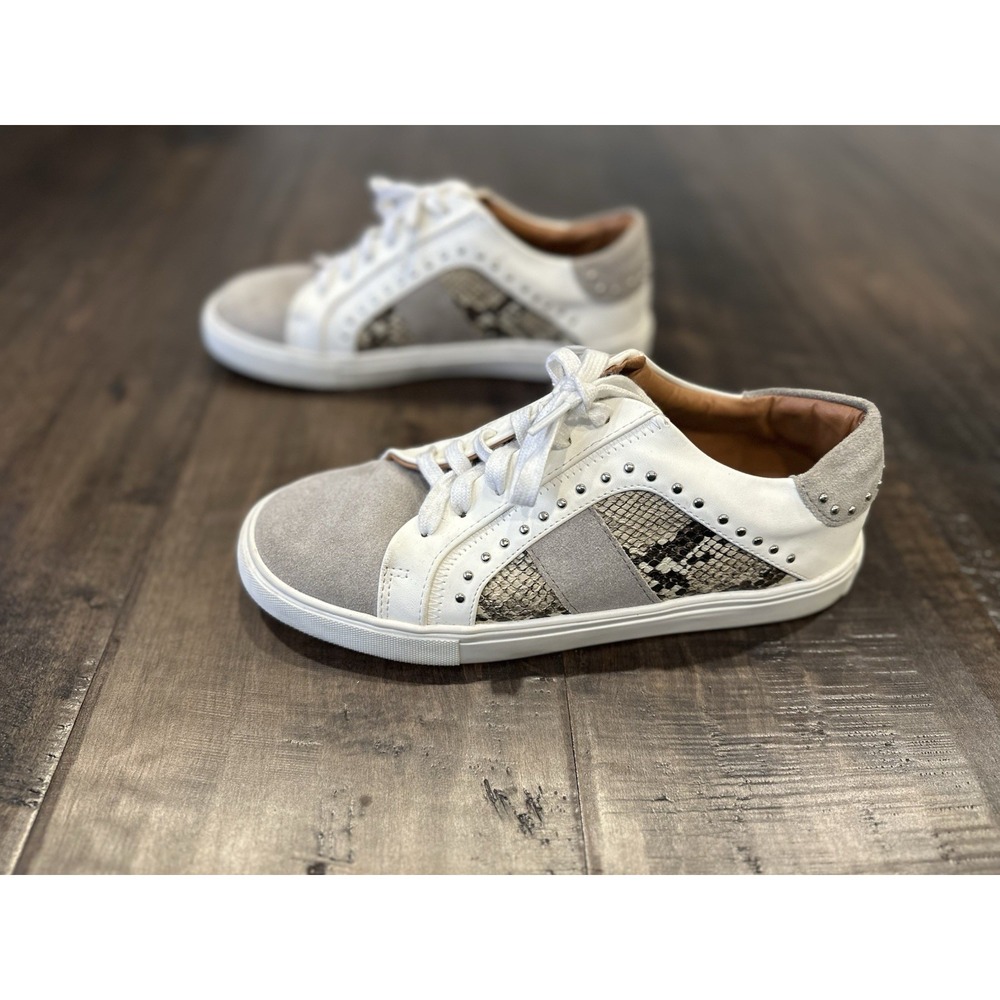 Steve Madden Annita Sneaker Leather‎ Reptile Snakeskin Studs 8 Tennis Shoe